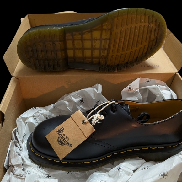 Dr. Martens Black Men's Shoes - Picture 2 of 5